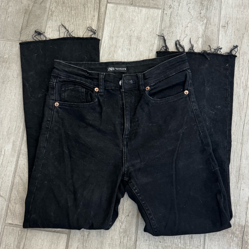 Zara Black Frayed Hem Women's Cropped Flare Pants